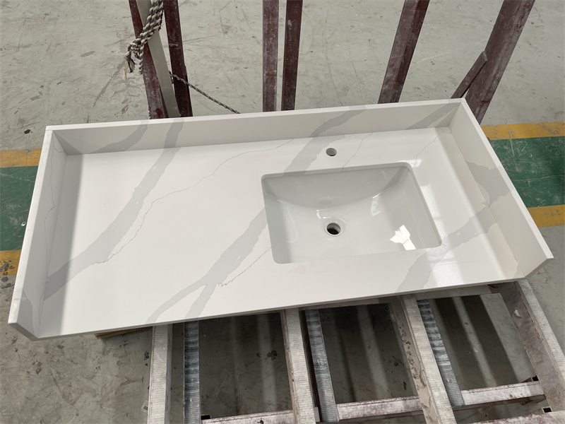 calacatta quartz kitchen