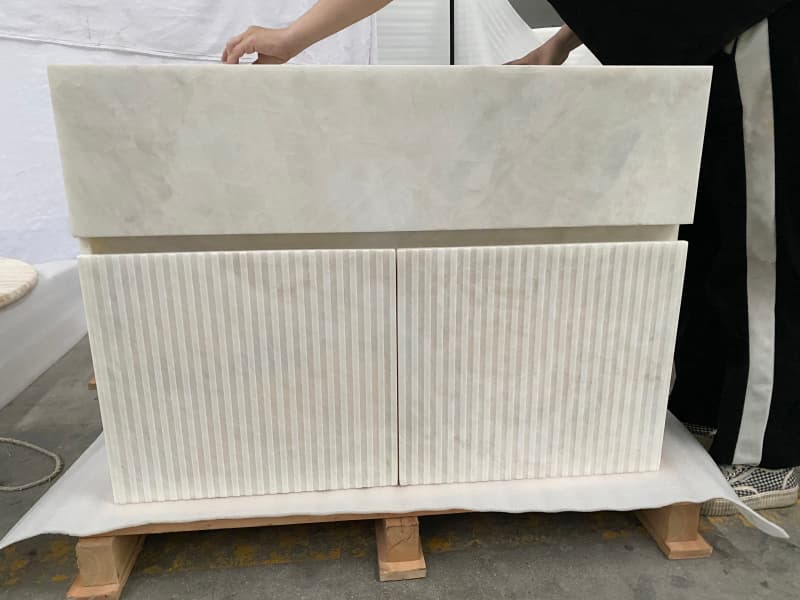 Brazil White Crystal Customized Cabinet