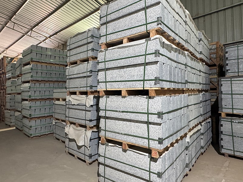 Salt pepper landscape tile