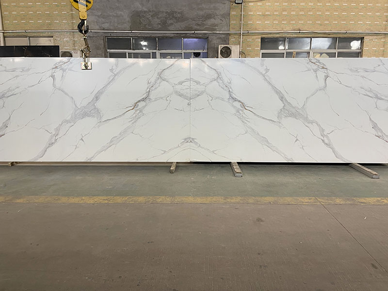 Calacatta Oro Look Quartz