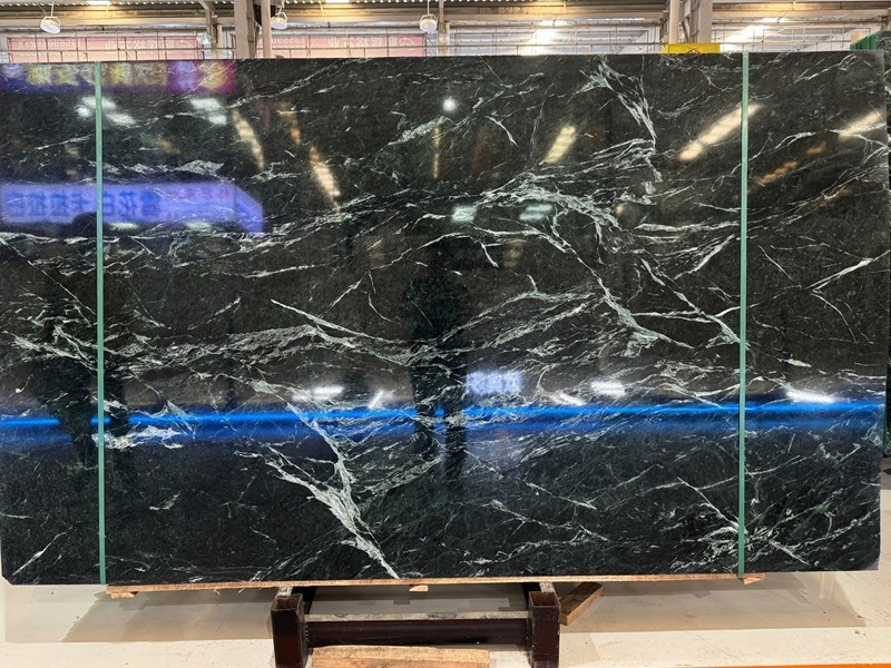 Verde Alpi Green