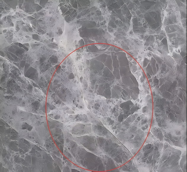 Front marble slab fissures