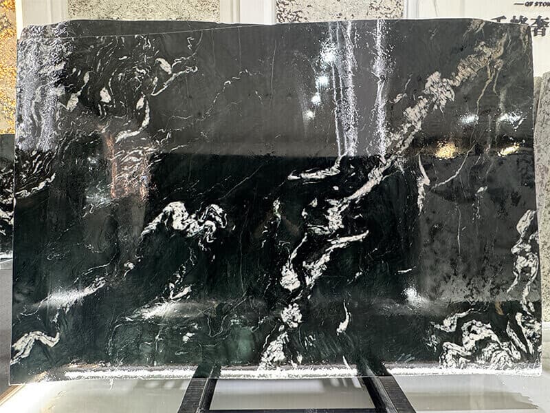 Emerald Green Quartzite Slabs