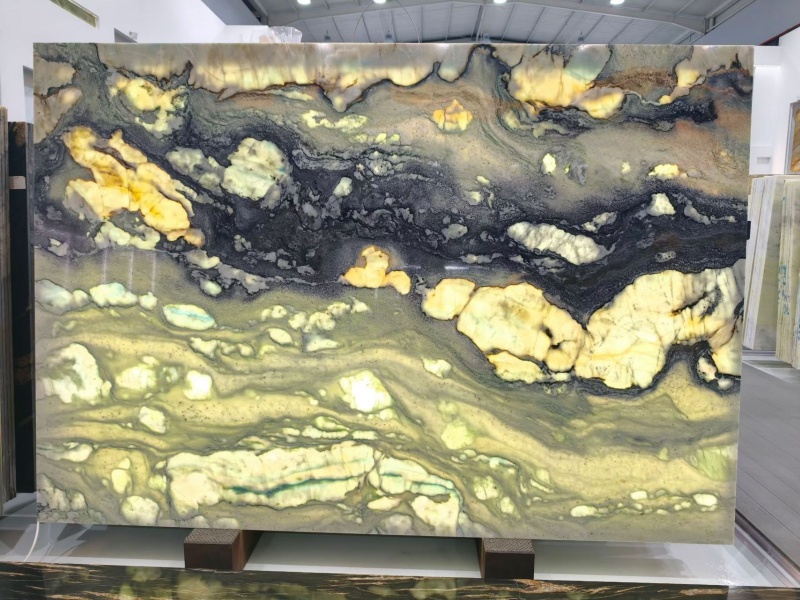 Calacatta Da Vinci Quartzite