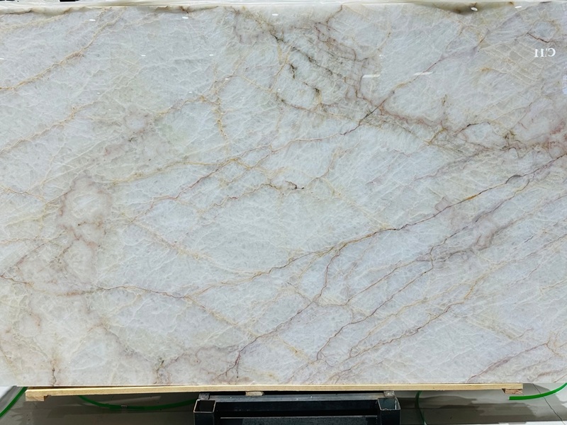 Natural Crystal Quartzite