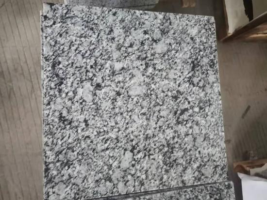 Old Spray white Granite
