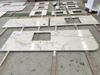 Statuario Verona Quartz Kitchen Countertop